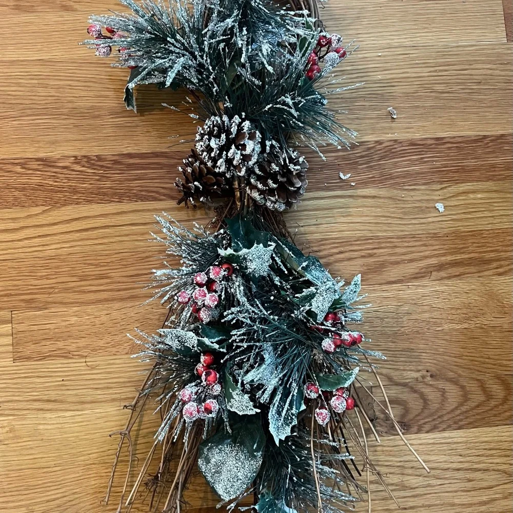 Source Unknown Holiday Wreath with Red Berries and Pinecones